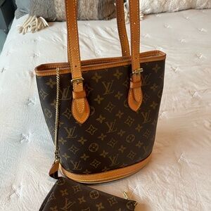Louis Vuitton Petit Bucket Bag Brown Monogram Tote Bag